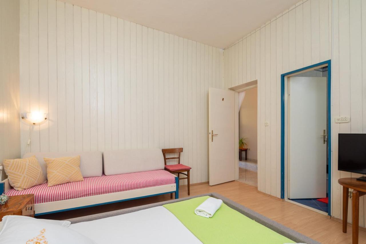 Beach House Lemonade Lejlighed Jesenice  Eksteriør billede